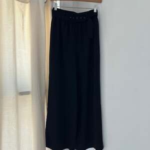 Forever 21 Black Belted High-Waist Wide-Leg Pants / Slacks